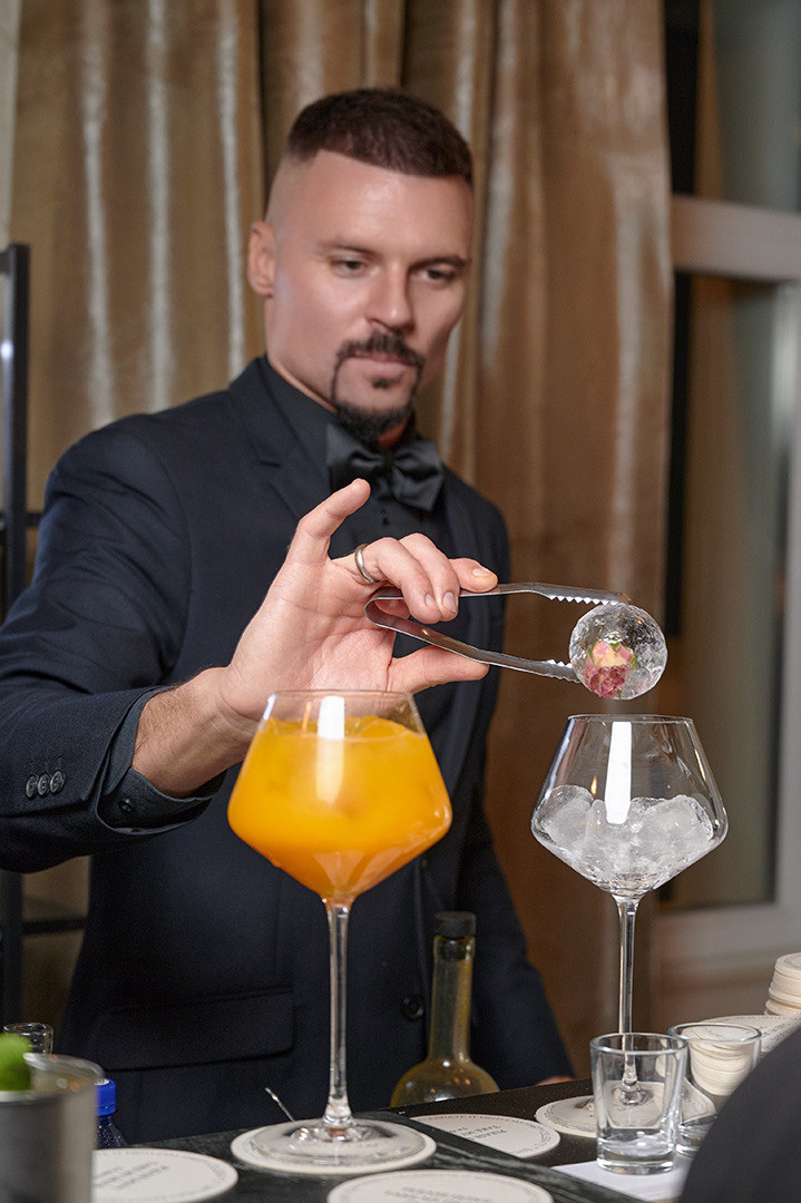 круглый лед для коктейля, фотограф Андрей Богатов Сызрань