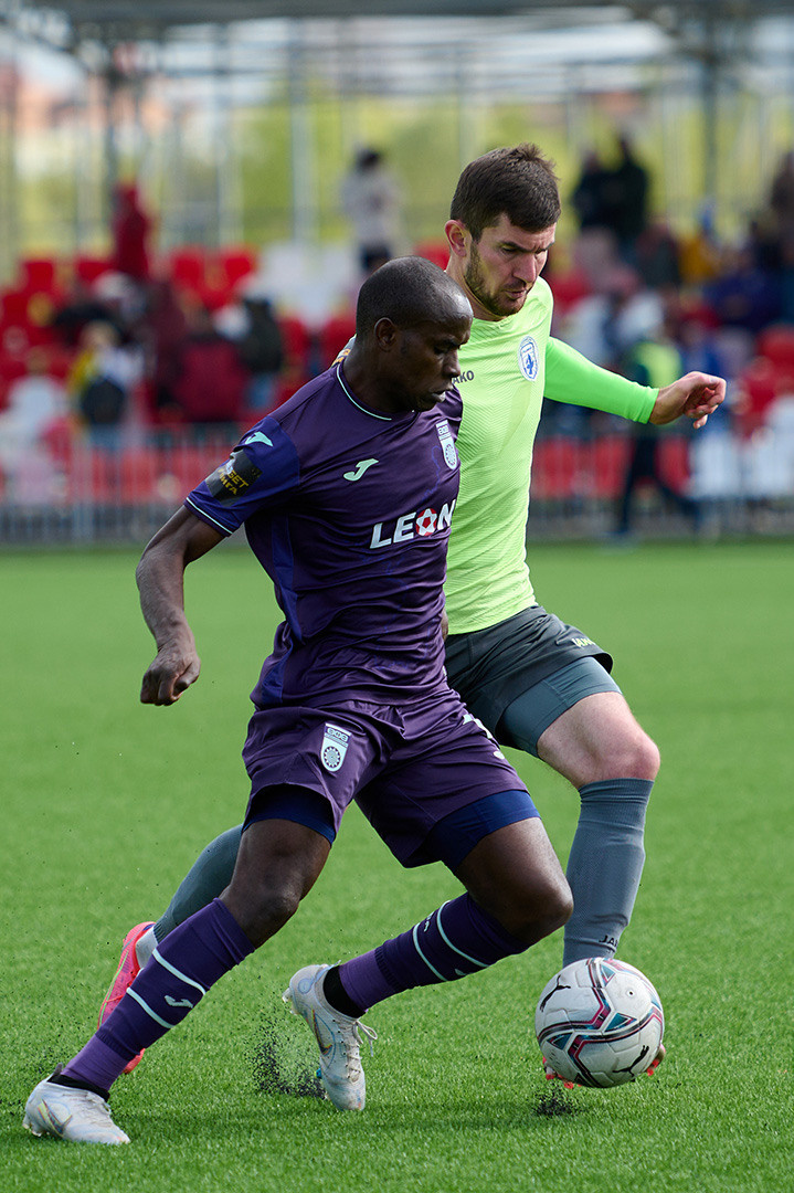 фотограф Андрей Богатов Ульяновск. Футбольная Национальная Лига, Родина - Уфа 2:1, активная игра на поле