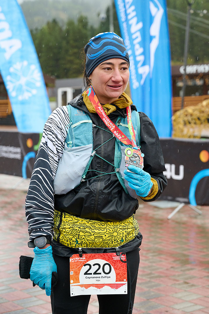 спортивный фотограф Андрей Богатов Сызрань, фотоочет, победительница марафона портрет