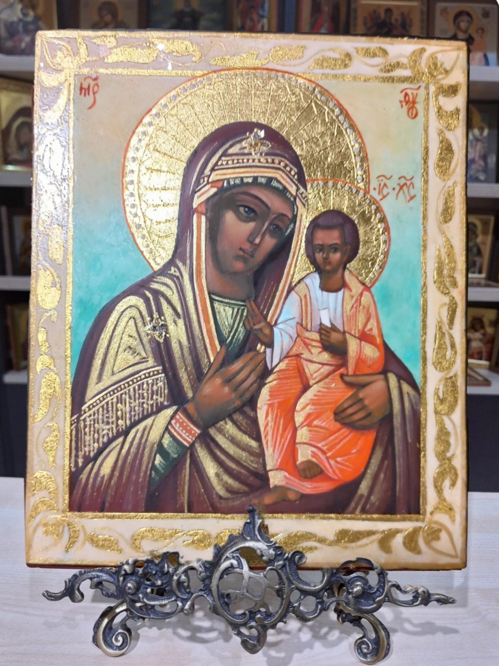 Икона Смоленская Божья Матерь.