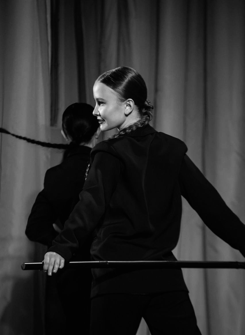 Выступления на сценах и уличных площадках. Танцевальная шоу-группа «GRANAT»