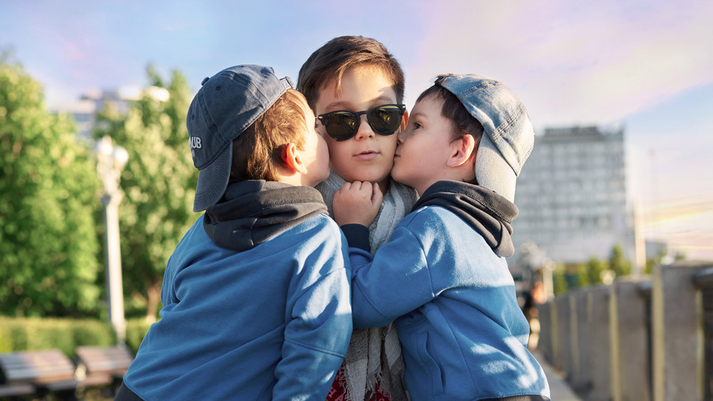 Летняя фотосессия на природе, в лесу, на улице. Семейная с детьми