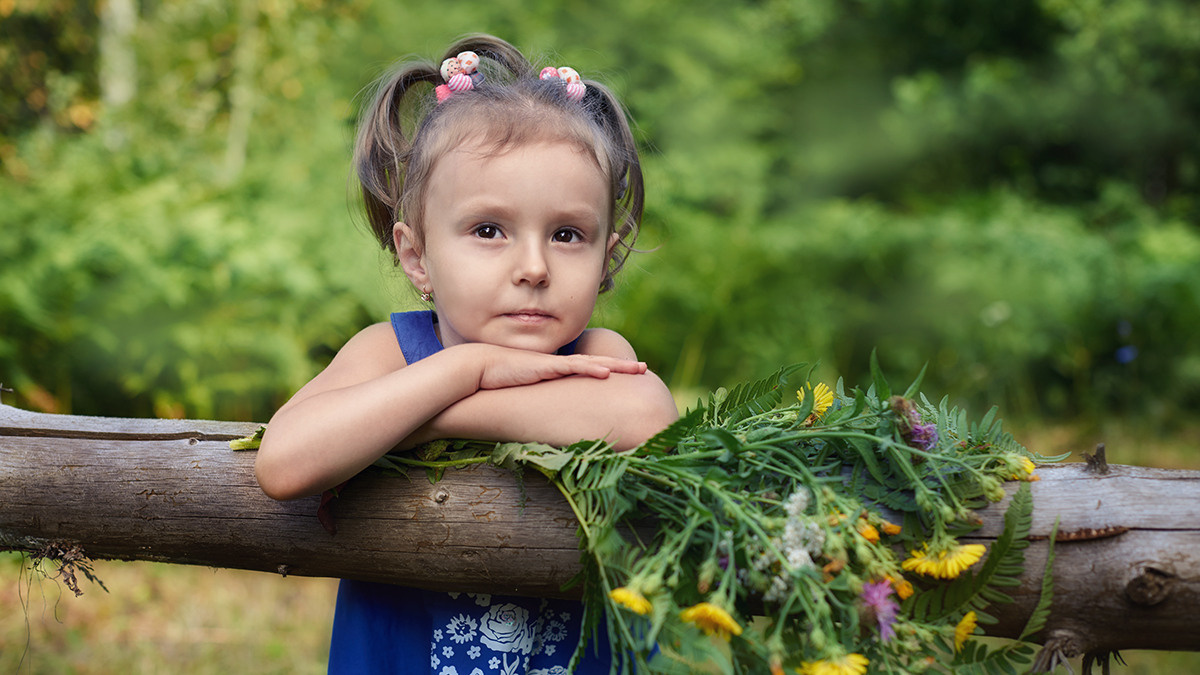 Летняя фотосессия на природе, в лесу, на улице. Семейная с детьми