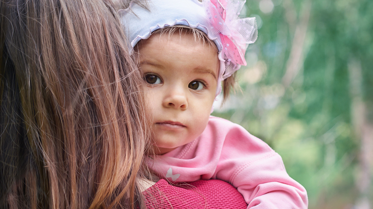 Летняя фотосессия на природе, в лесу, на улице. Семейная с детьми