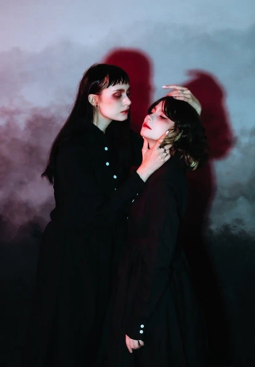 Мрачная фотосессия