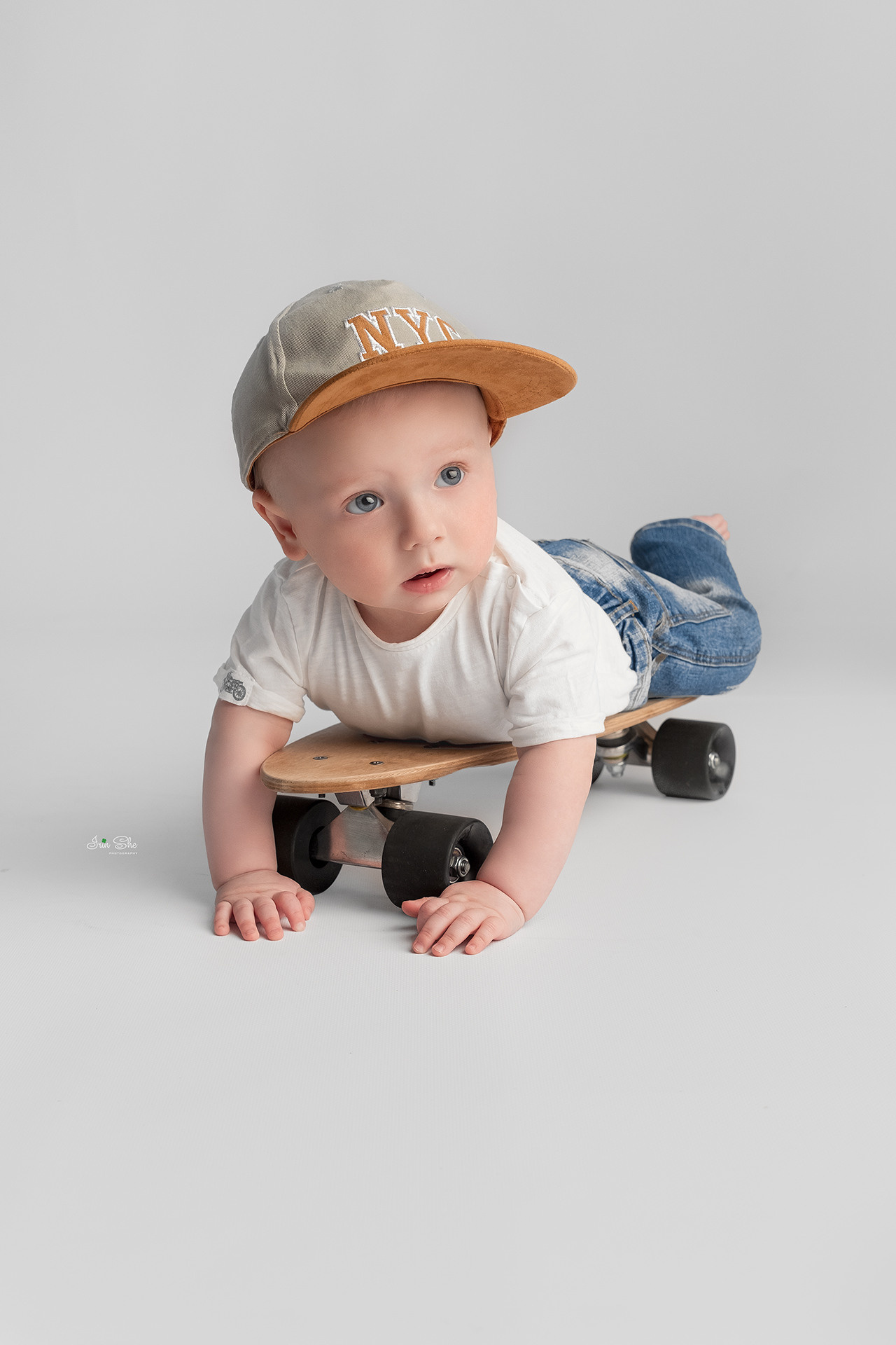 Фотосессия малышей до года. Детский фотограф в Южно-Сахалинске Irin She Simanovich