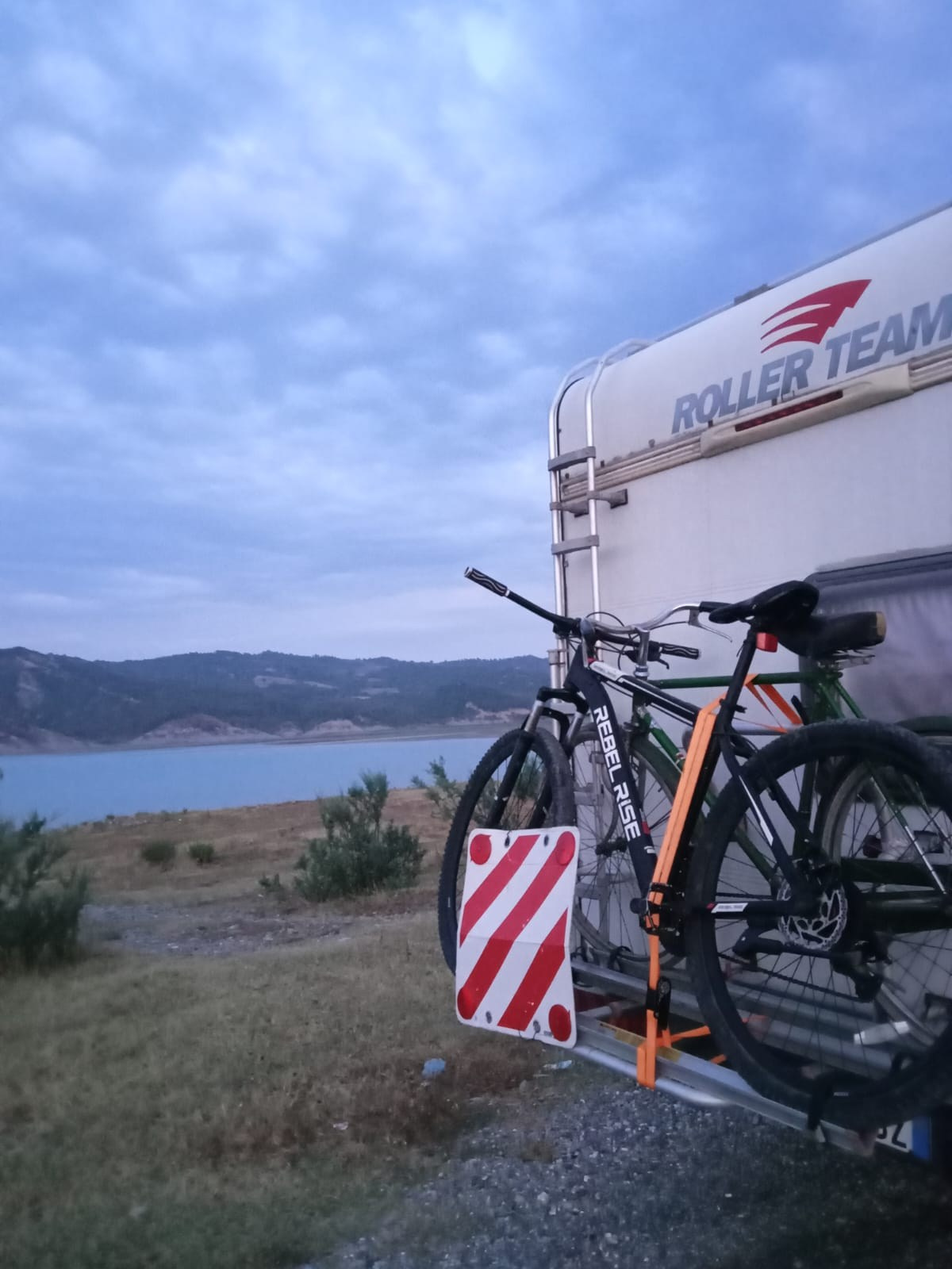 КЕМПЕР «Roller Team Granduca 64». Кемпердлявас — аренда Автодома для путешествий по Белоруссии! Путешествуйте с комфортом!