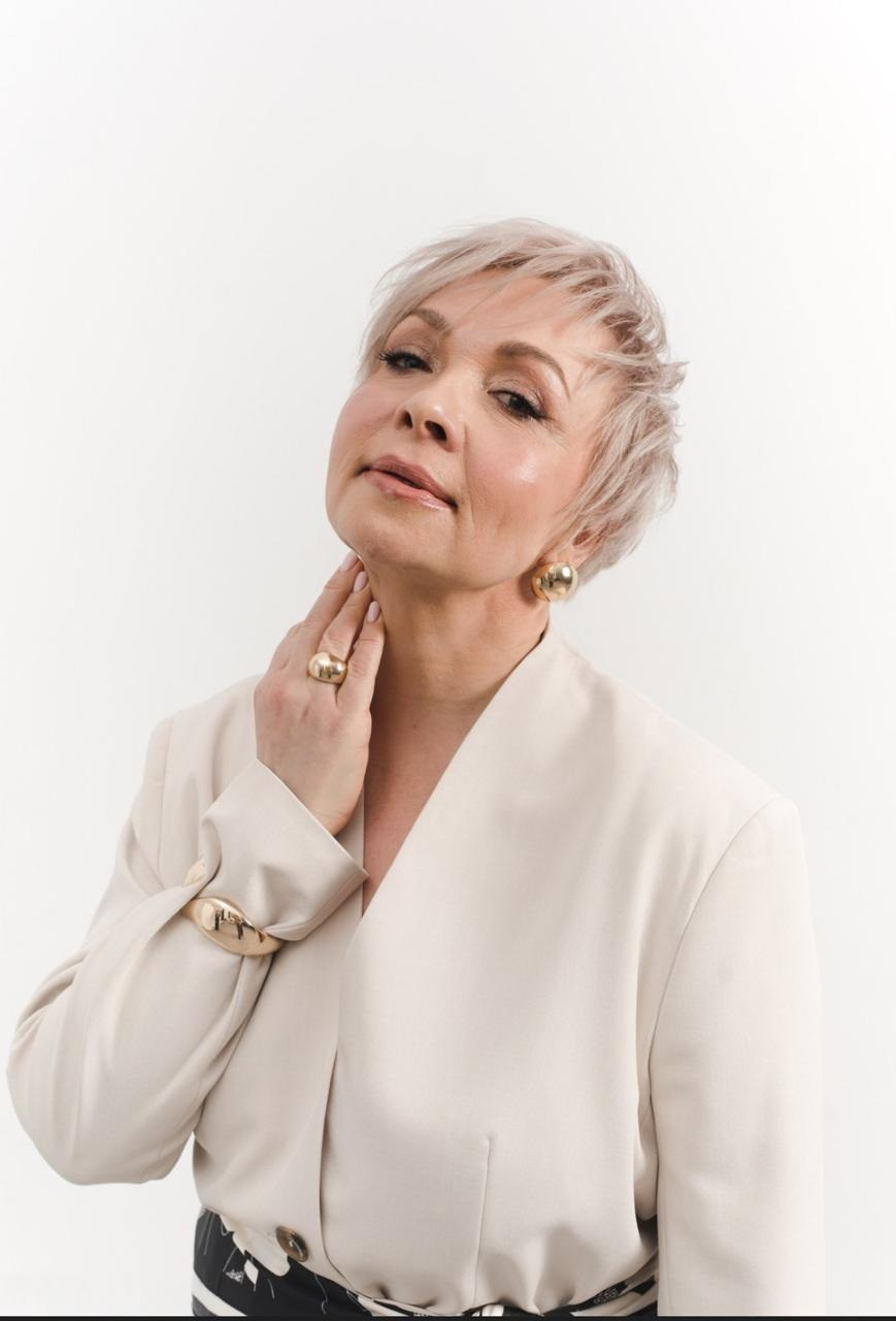 WHITE II. Фотомодель