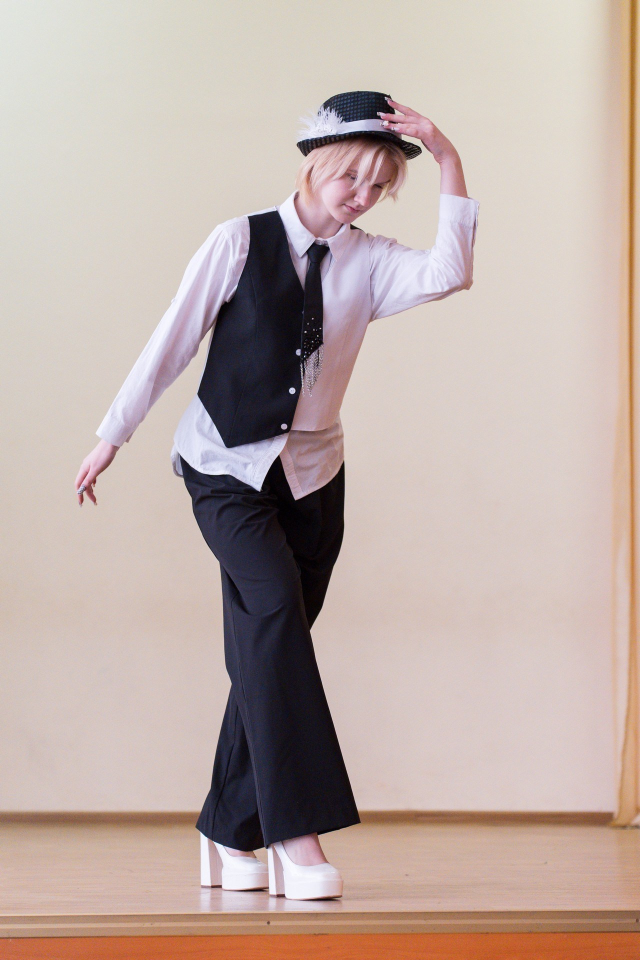 Царскосельский кутюрье. Репортажная съёмка в Санкт-Петербурге, Константин Петров