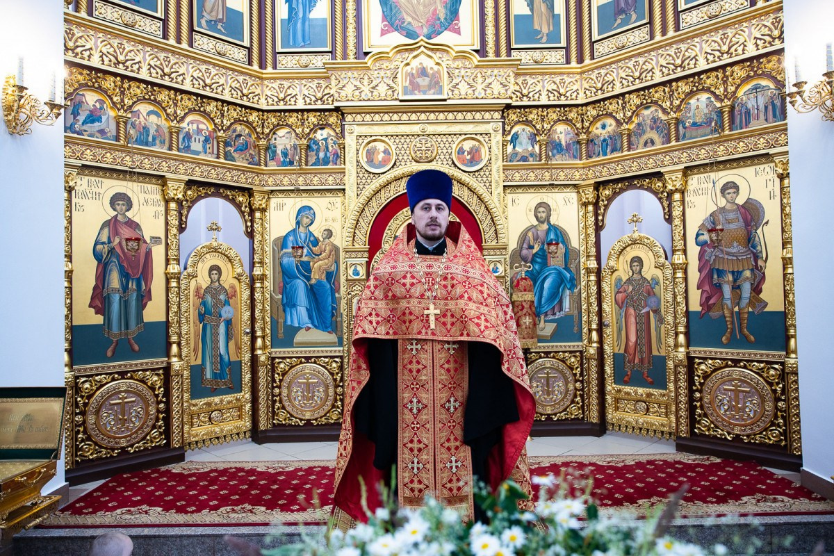 Архиерейское Богослужение в Неделю 4-ю по Пятидесятнице. Саратовское Северо-Западное благочиние