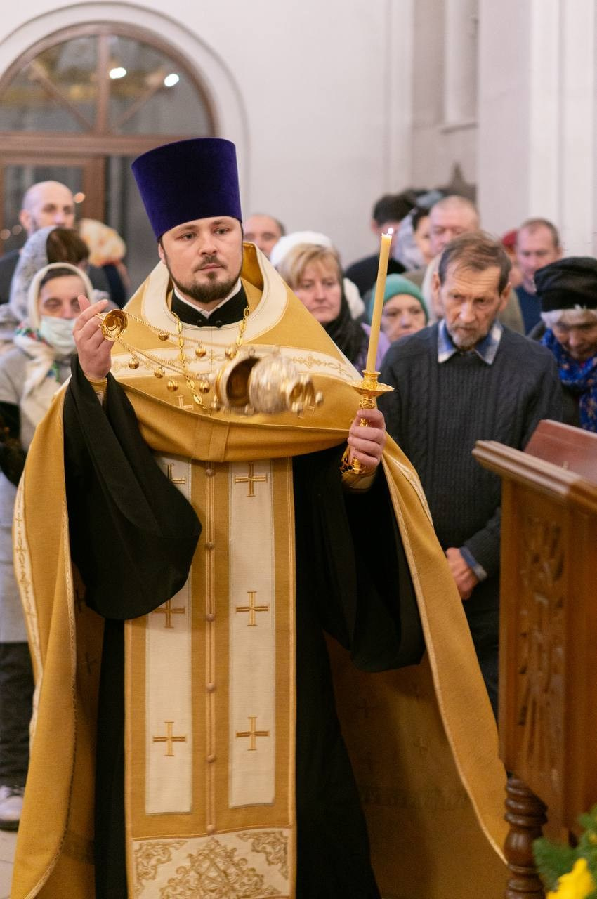 В наш храм доставлен ковчег с частицей мощей Блаженной Матроны Московской. Саратовское Северо-Западное благочиние