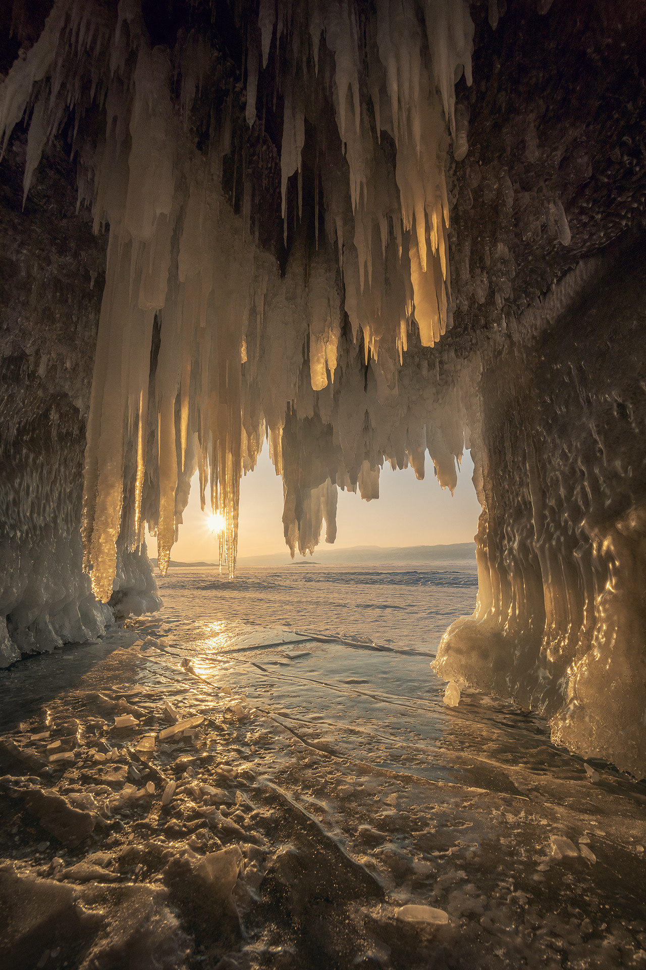 Зимний Байкал 2025 | Фотограф Дмитрий Купрацевич. Дмитрий Купрацевич профессиональный пейзажный и travel-фотограф