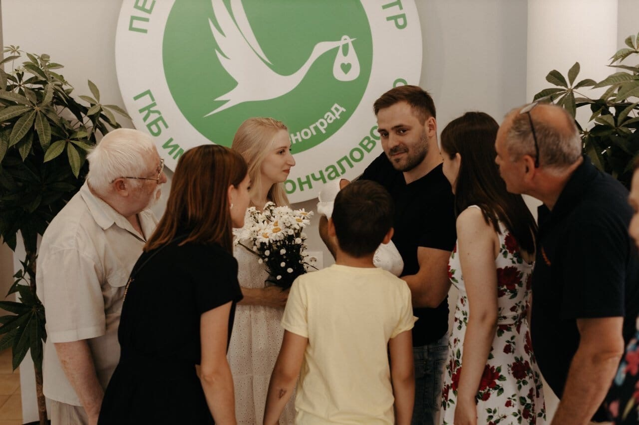 Выписка из Зеленоградского роддома. Свадебный и семейный фотограф Скрынник Светлана