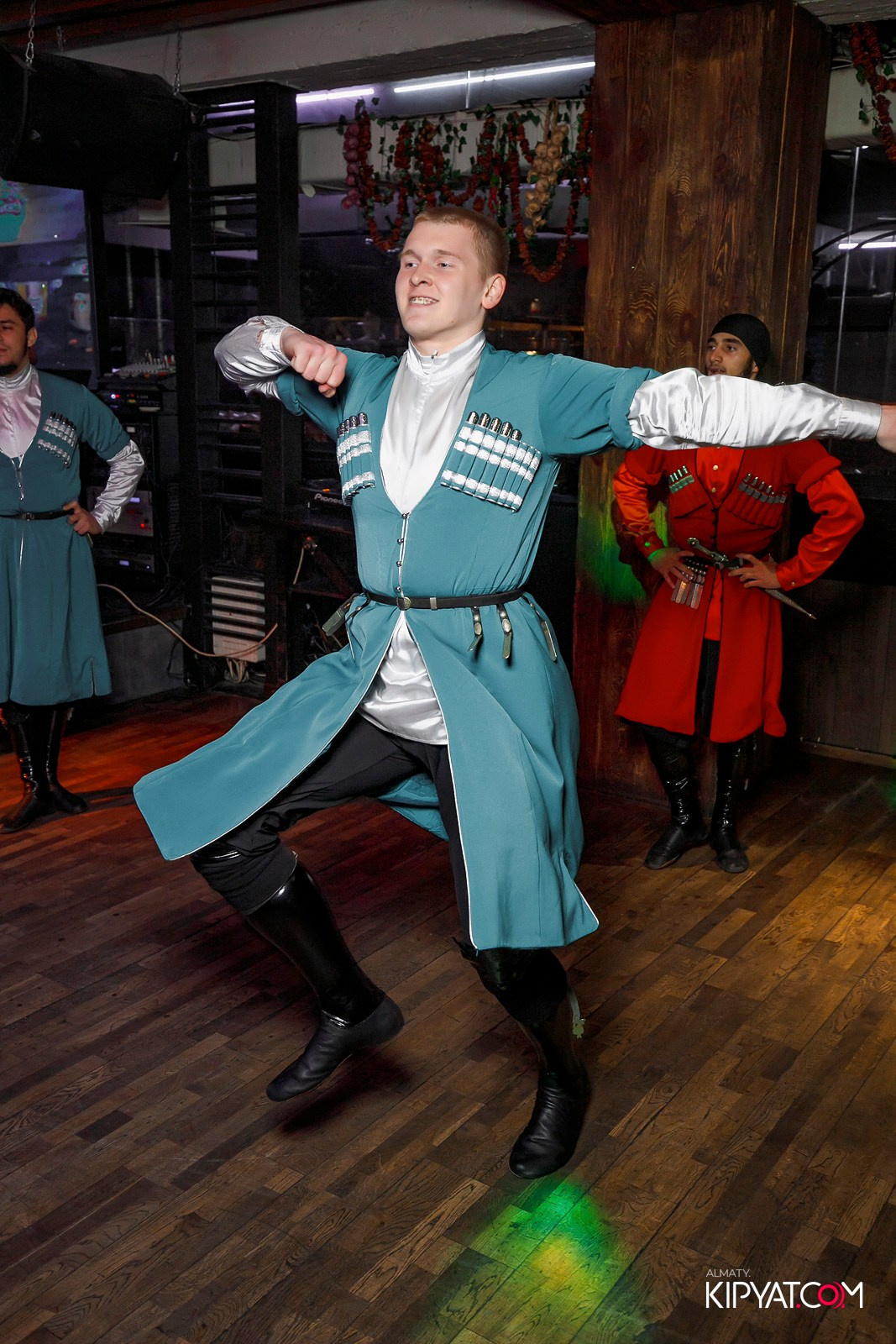 ВАХТАНГУРИ. КИПЯТКОМ АЛМАТЫ!