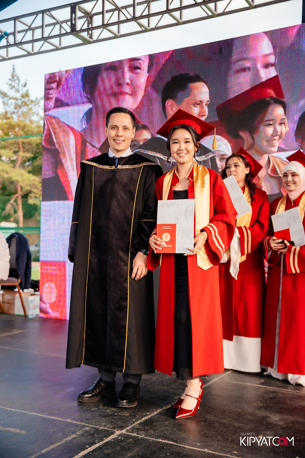 ВРУЧЕНИЕ ДИПЛОМОВ — НАРХОЗ КОЛЛЕДЖ. Part 3. КИПЯТКОМ АЛМАТЫ!