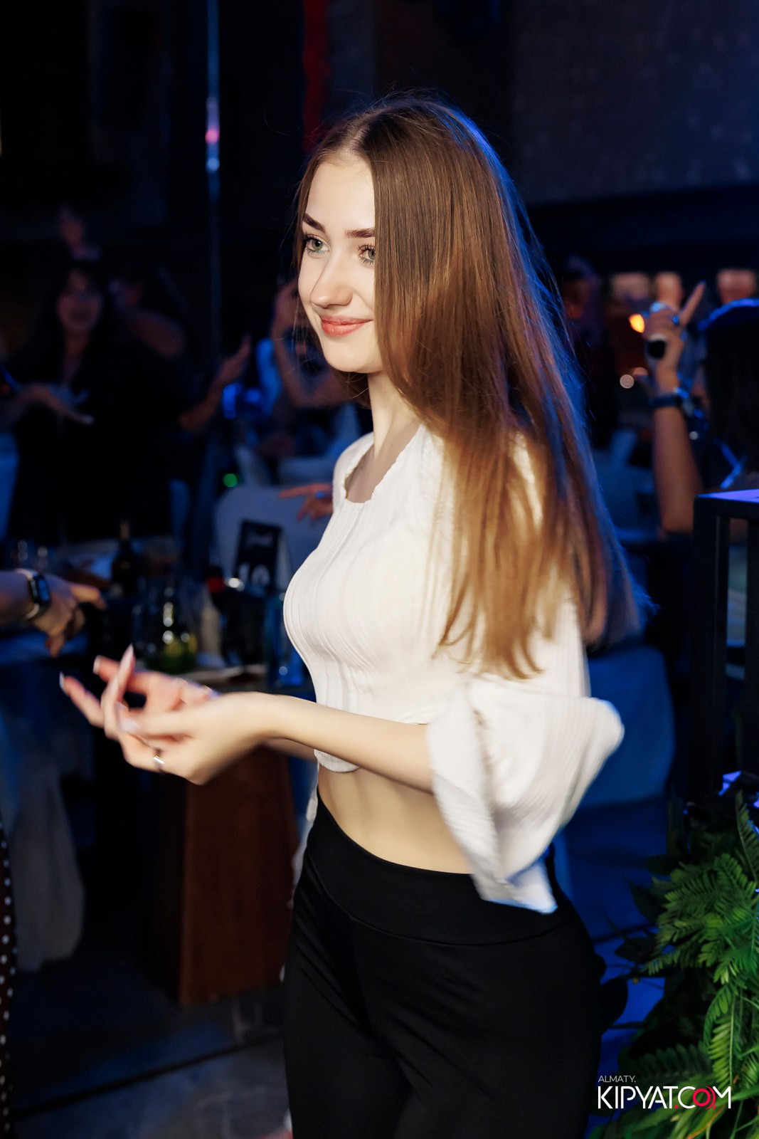 МУЗЫКАЛЬНОЕ ЛОТО В HIT RETRO. КИПЯТКОМ АЛМАТЫ! Фотосъемка мероприятий в Алматы
