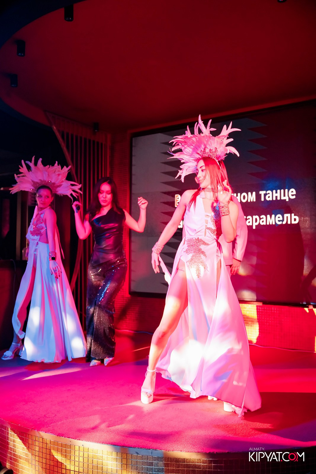 ЗАЯ, НА БИС. КИПЯТКОМ АЛМАТЫ!