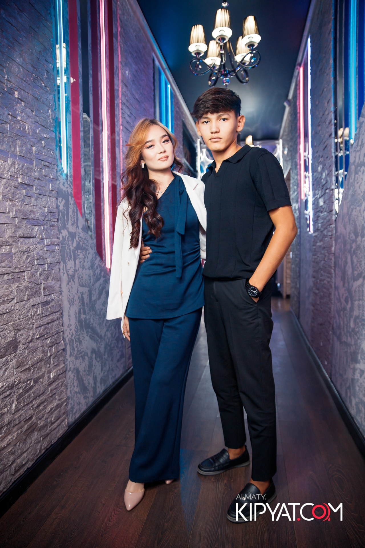 Ухо и Медведь на Гагарина. КИПЯТКОМ АЛМАТЫ!