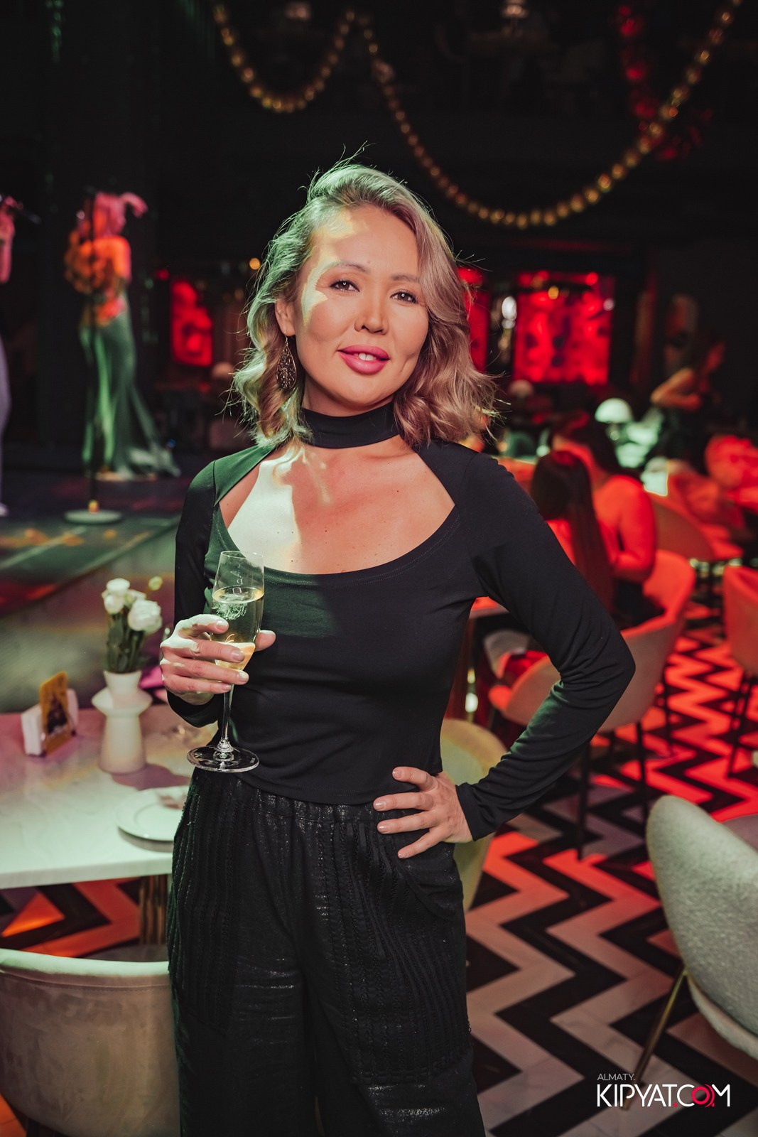 QUEEN. КИПЯТКОМ АЛМАТЫ!