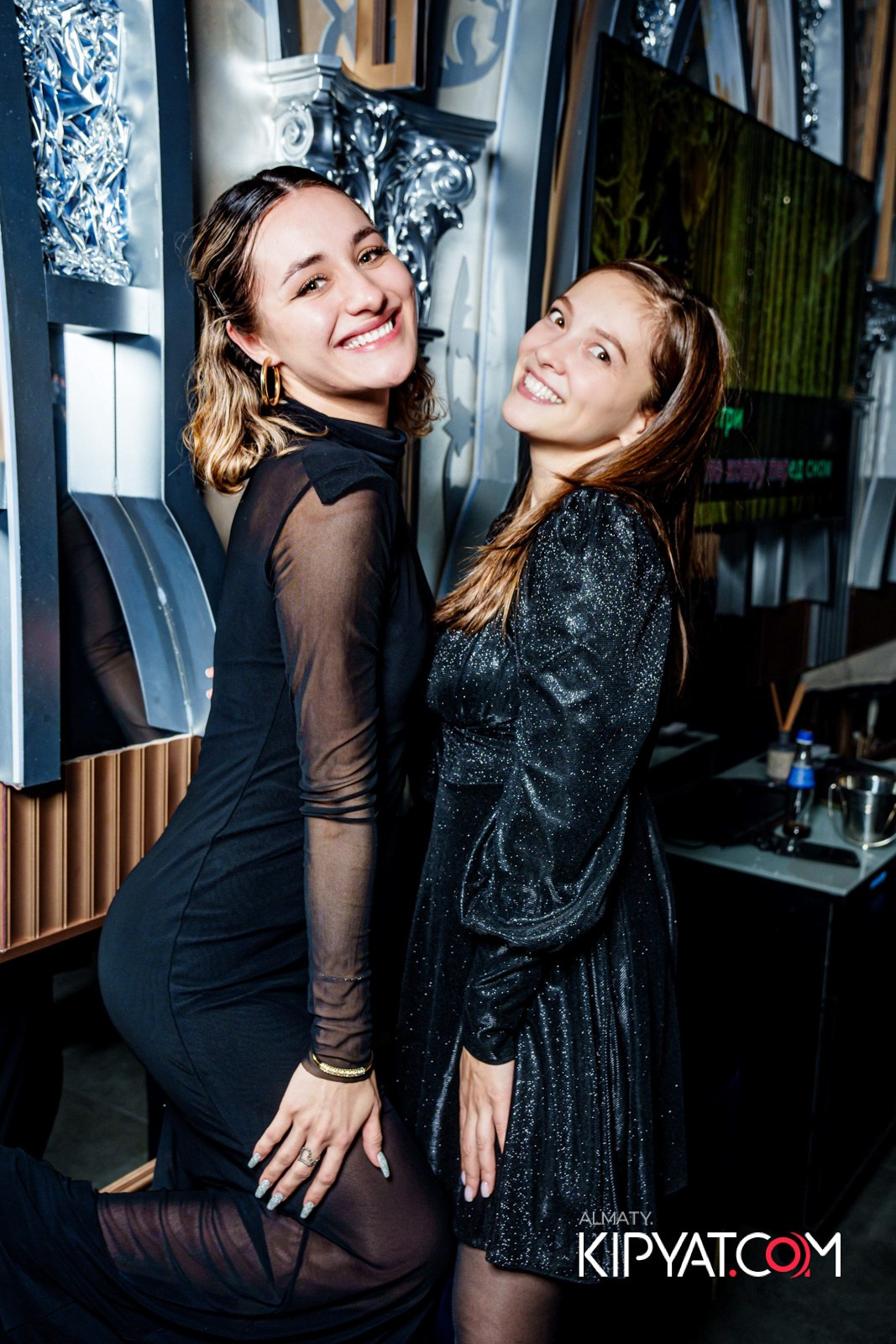 MOOD KARAOKE & TERRACE. КИПЯТКОМ АЛМАТЫ!