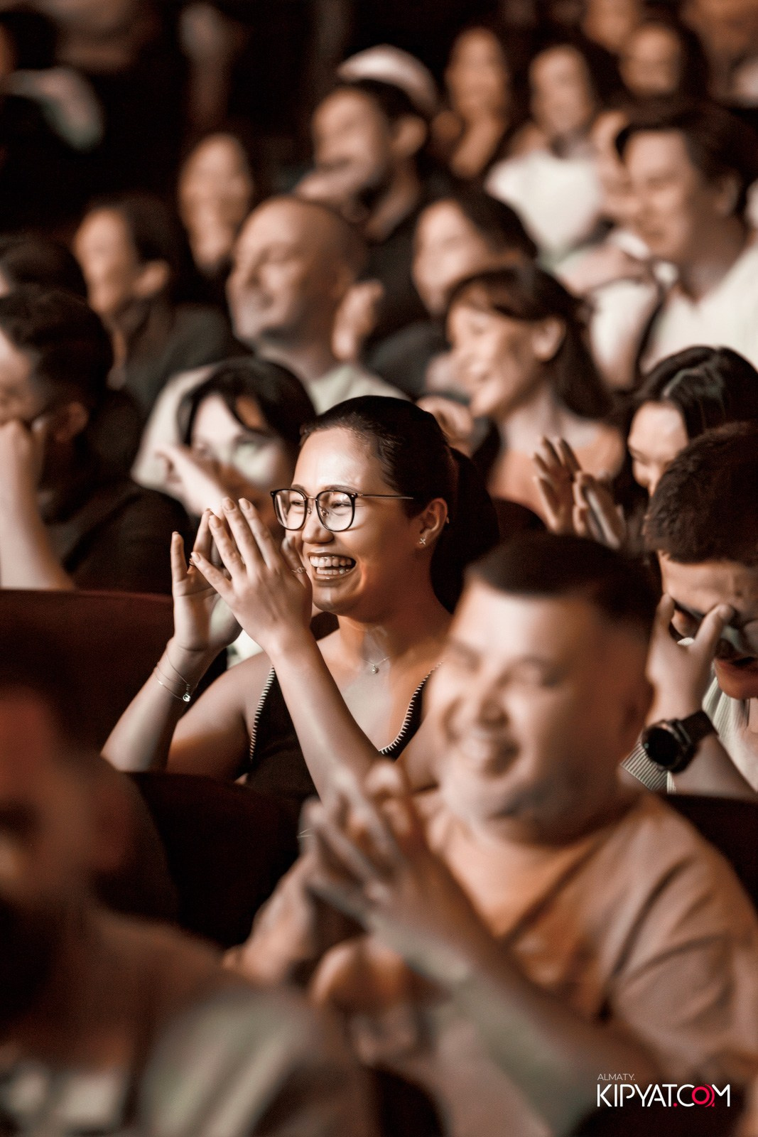 STAND UP КОНЦЕРТ АЛЕКСАНДА МЕРКУЛЬ. КИПЯТКОМ АЛМАТЫ!