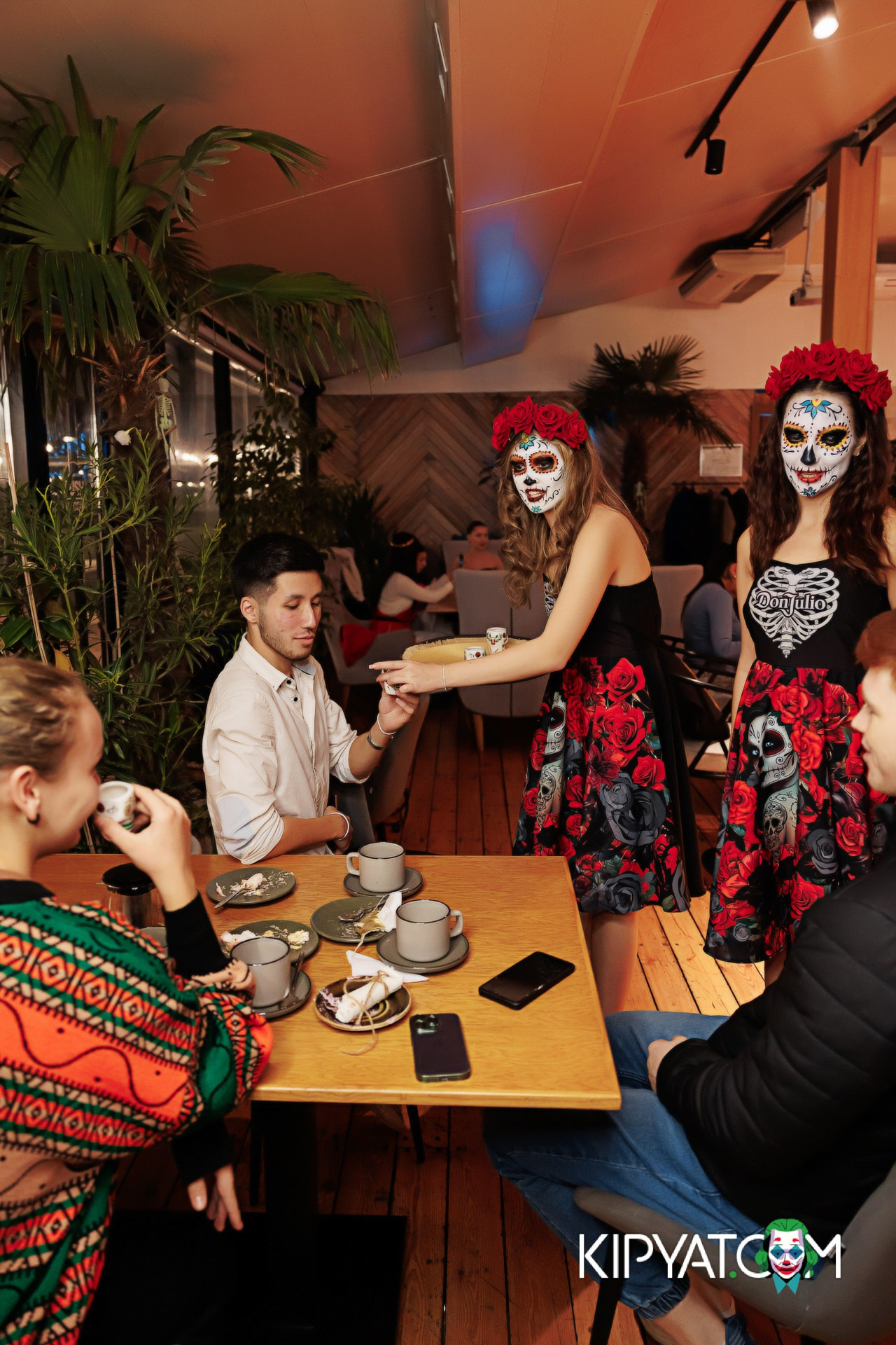 ХЕЛЛОУИН В ТЕПЛИЦЕ. КИПЯТКОМ АЛМАТЫ!