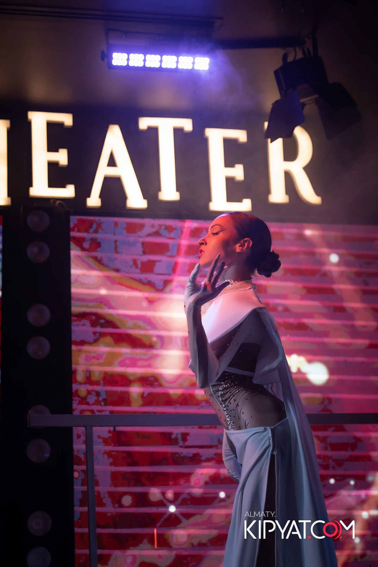 THE THEATER. КИПЯТКОМ АЛМАТЫ!
