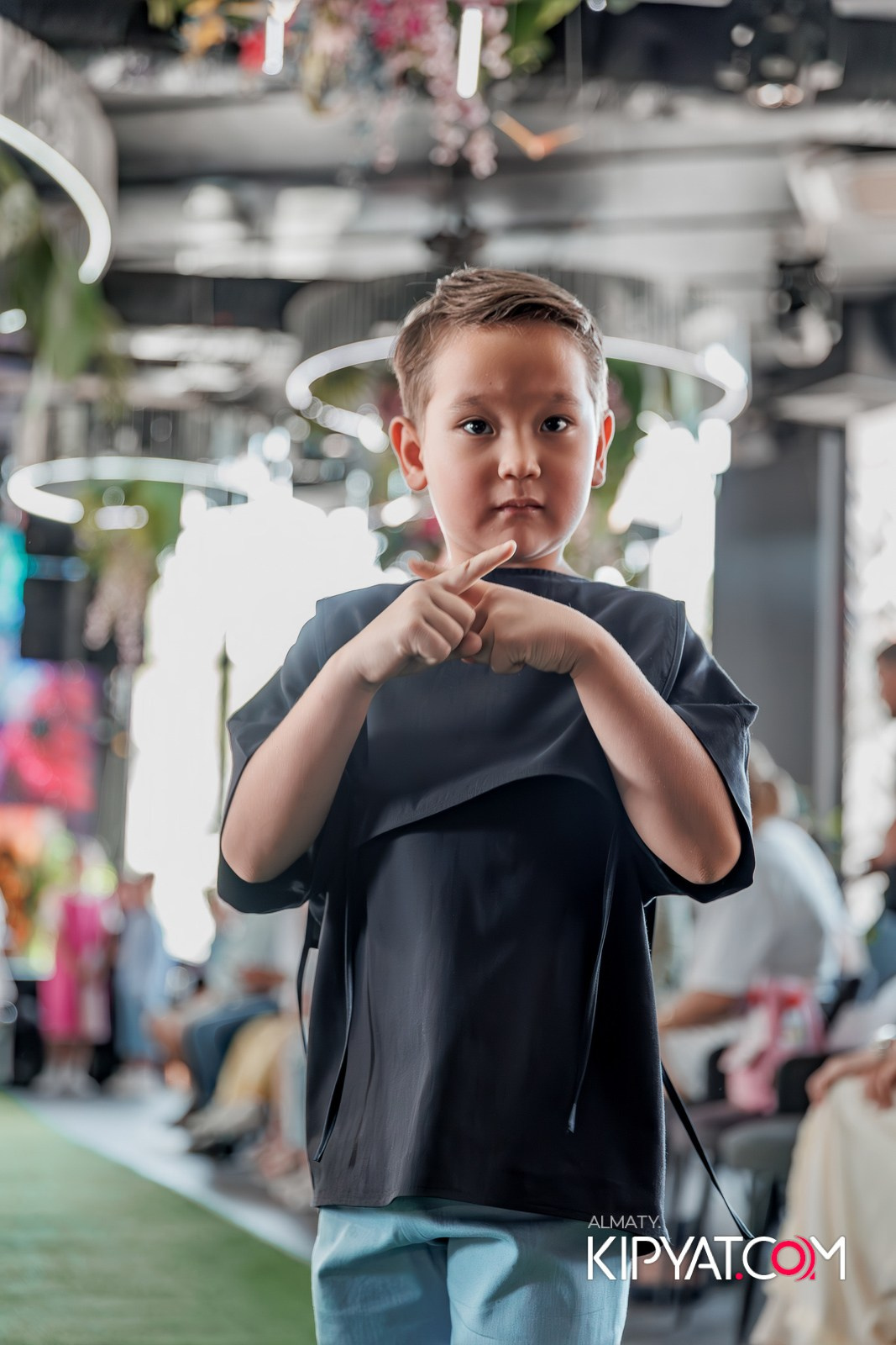 PROM KIDS FASHION SHOW. КИПЯТКОМ АЛМАТЫ!