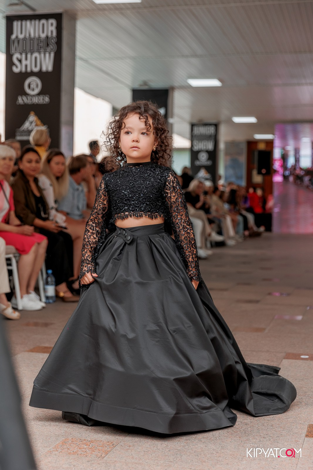JUNIOR FASHION SHOW. КИПЯТКОМ АЛМАТЫ!