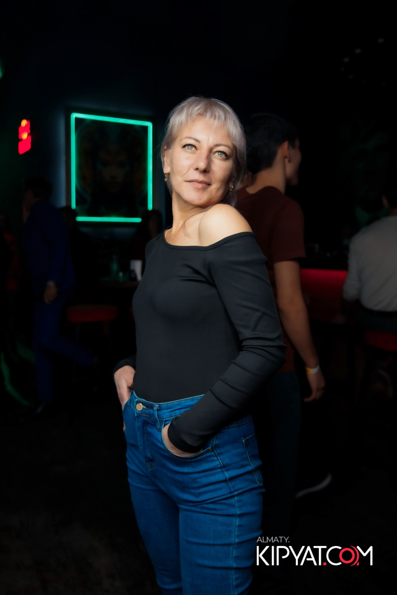 UYAT EMES BAR. КИПЯТКОМ АЛМАТЫ!