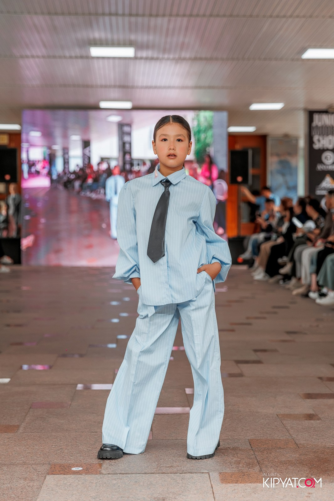 JUNIOR FASHION SHOW. КИПЯТКОМ АЛМАТЫ!
