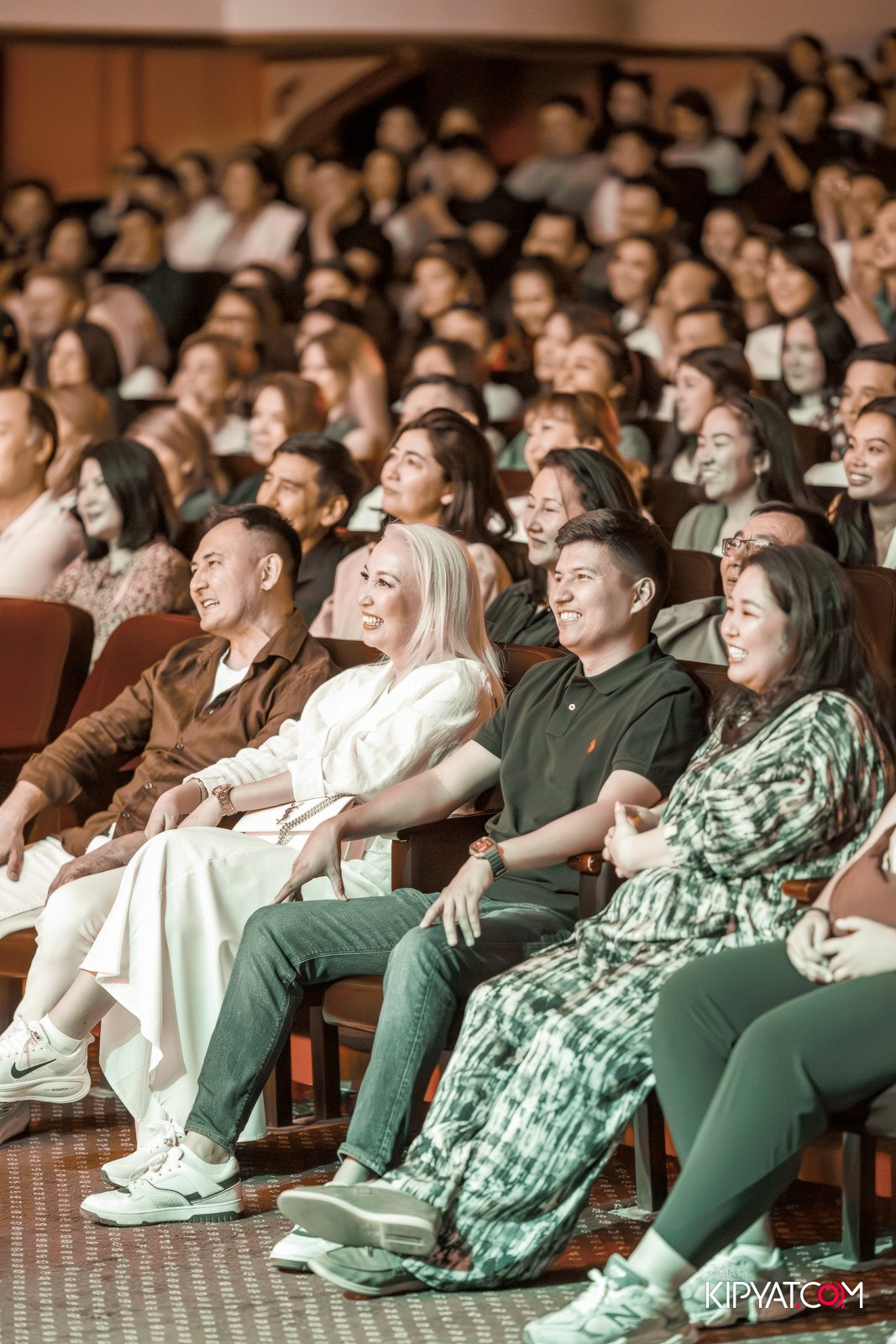 STAND UP КОНЦЕРТ АЛЕКСАНДА МЕРКУЛЬ. КИПЯТКОМ АЛМАТЫ!