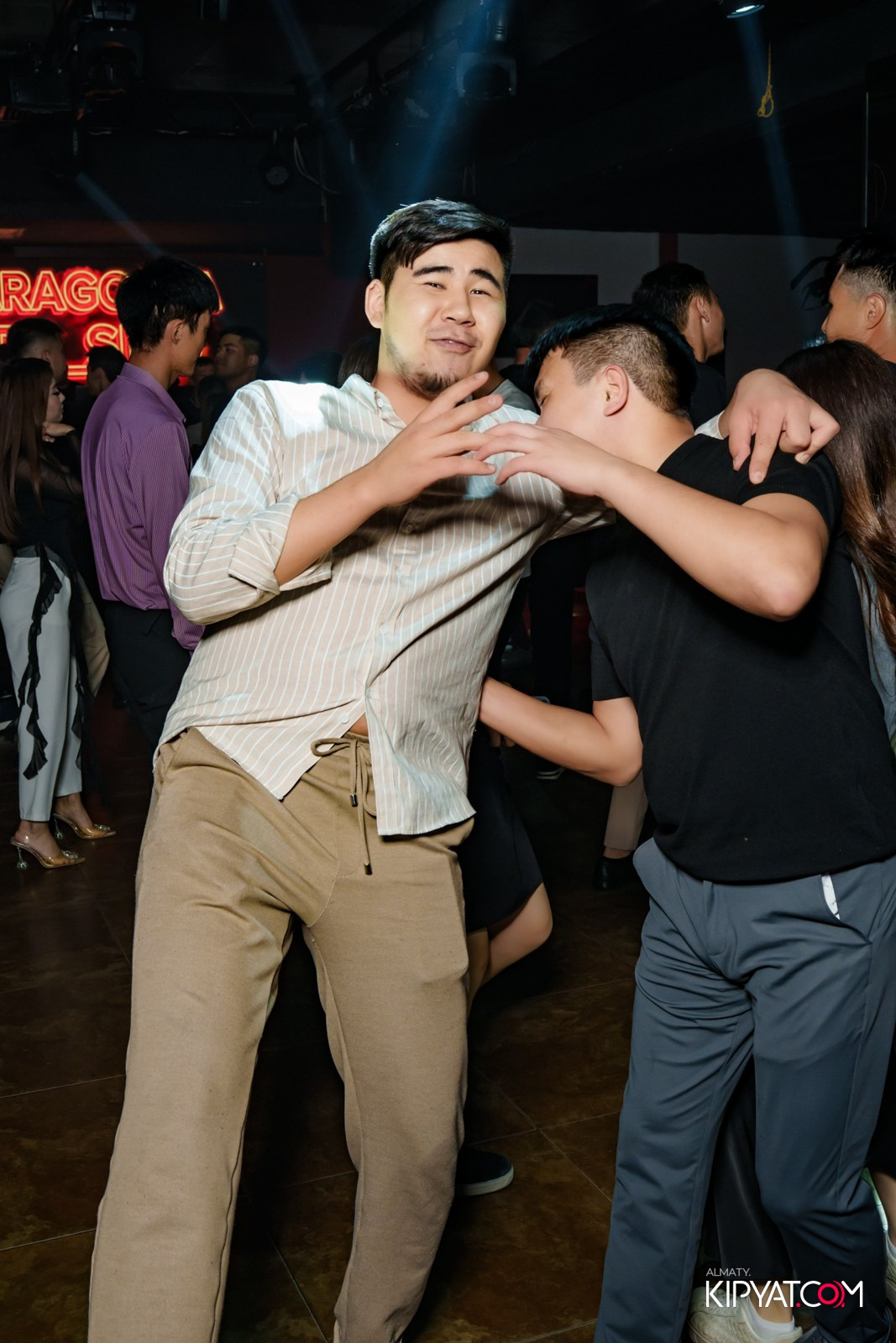 ARAGOSTA. КИПЯТКОМ АЛМАТЫ!