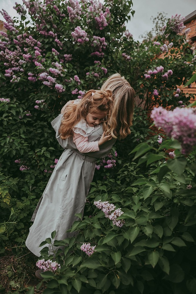Мама и дочка в сирени!). Катя Сидор — фотограф в Москве