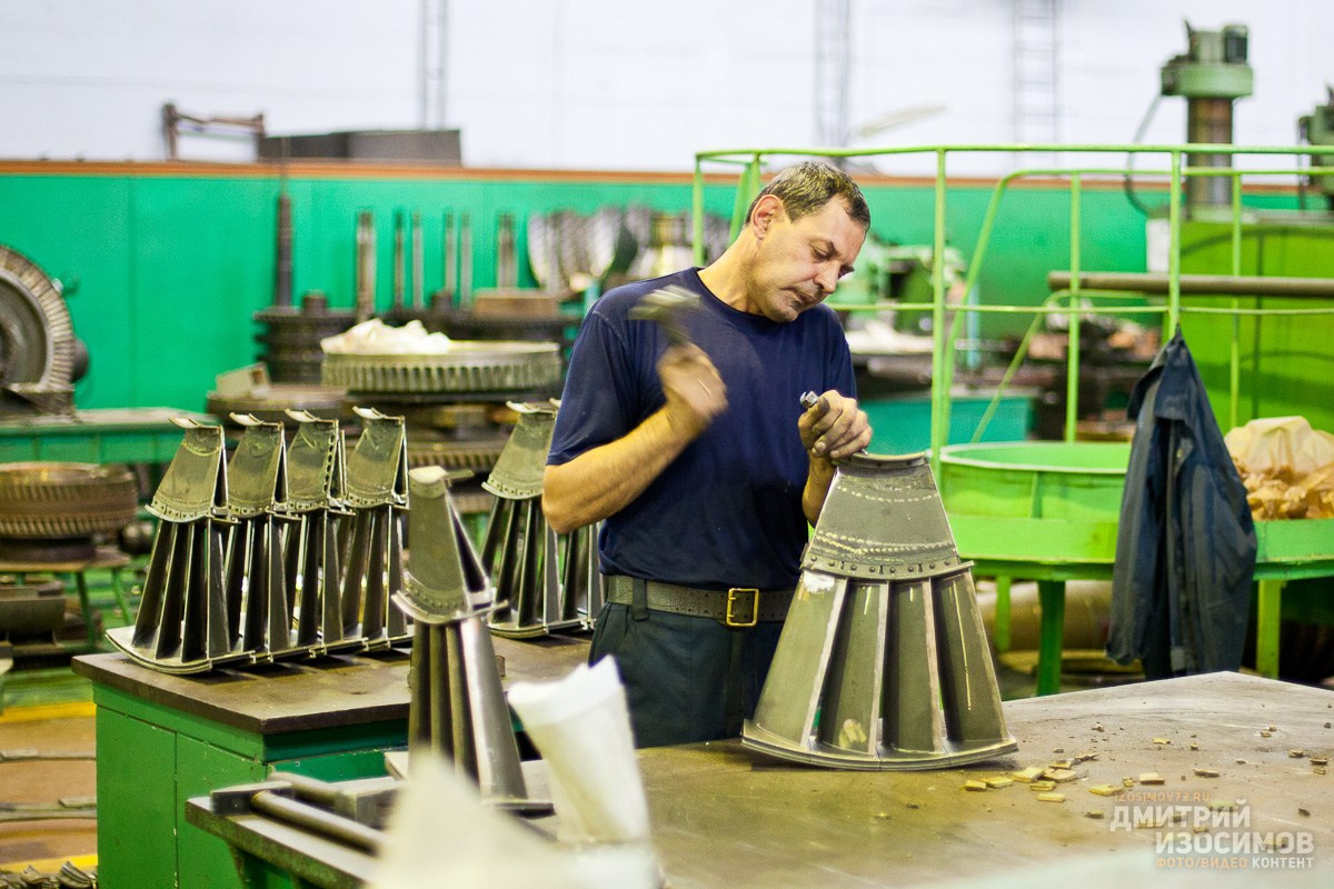 Тюменский моторный завод