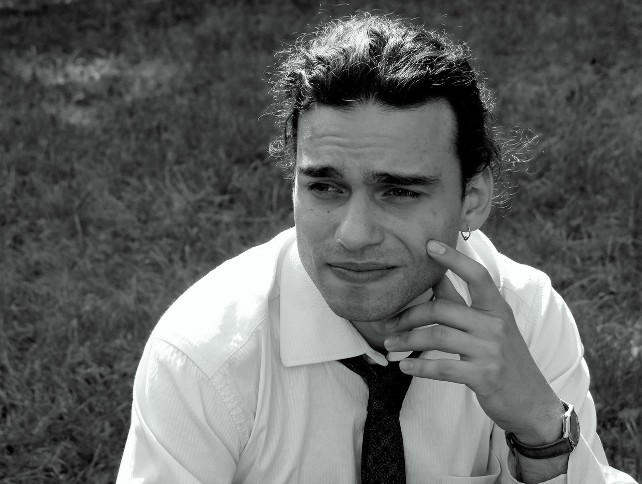 Актёр кино, артист мюзиклов, ведущий мероприятий, ведущий свадеб, дед Мороз — всё это Святослав Ставцев