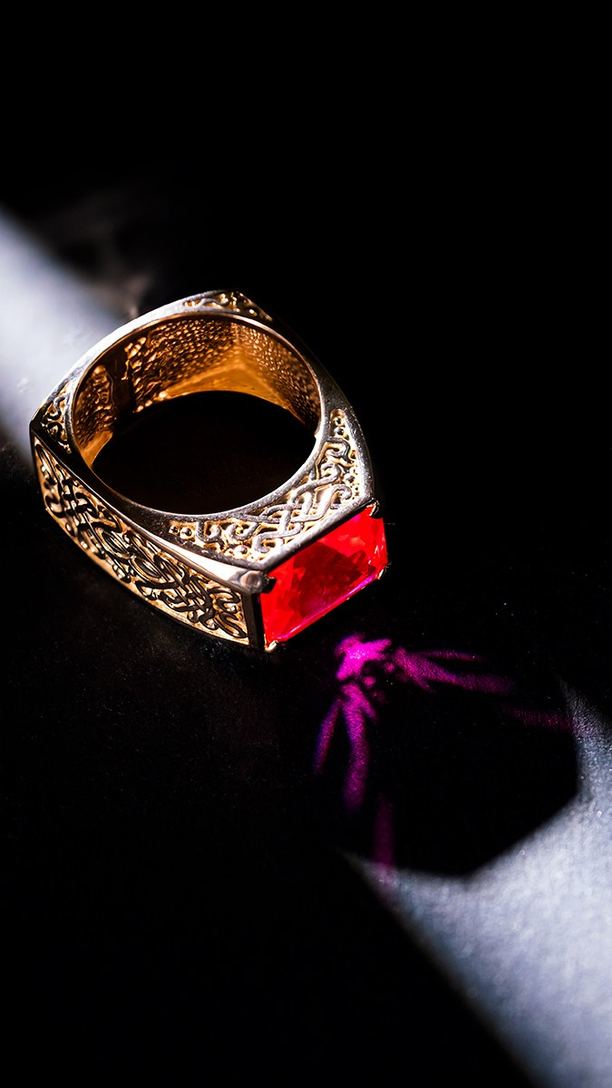 Ювелирные украшения. Фотограф Коробова Екатерина