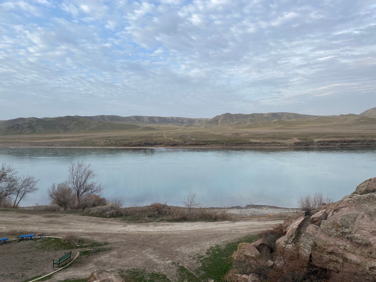 Экскурсия и тур в Крепость Номад и к Петроглифам Тамгалы Тас Будда из Алматы