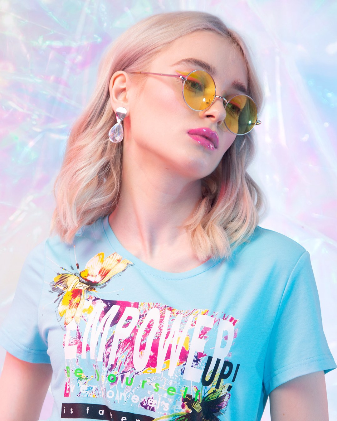 Имиджевая фэшн съемка одежды: кампейн, лукбук, эдиториал, Новосибирск. Съемка фото и видео для маркетплейсов Вайлдберриз, Озон в Новосибирске