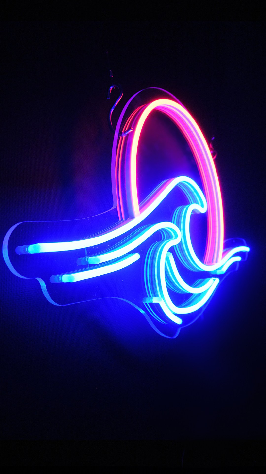 Предметка, неон. Репортажная фото и видеосъемка в Москве под ключ