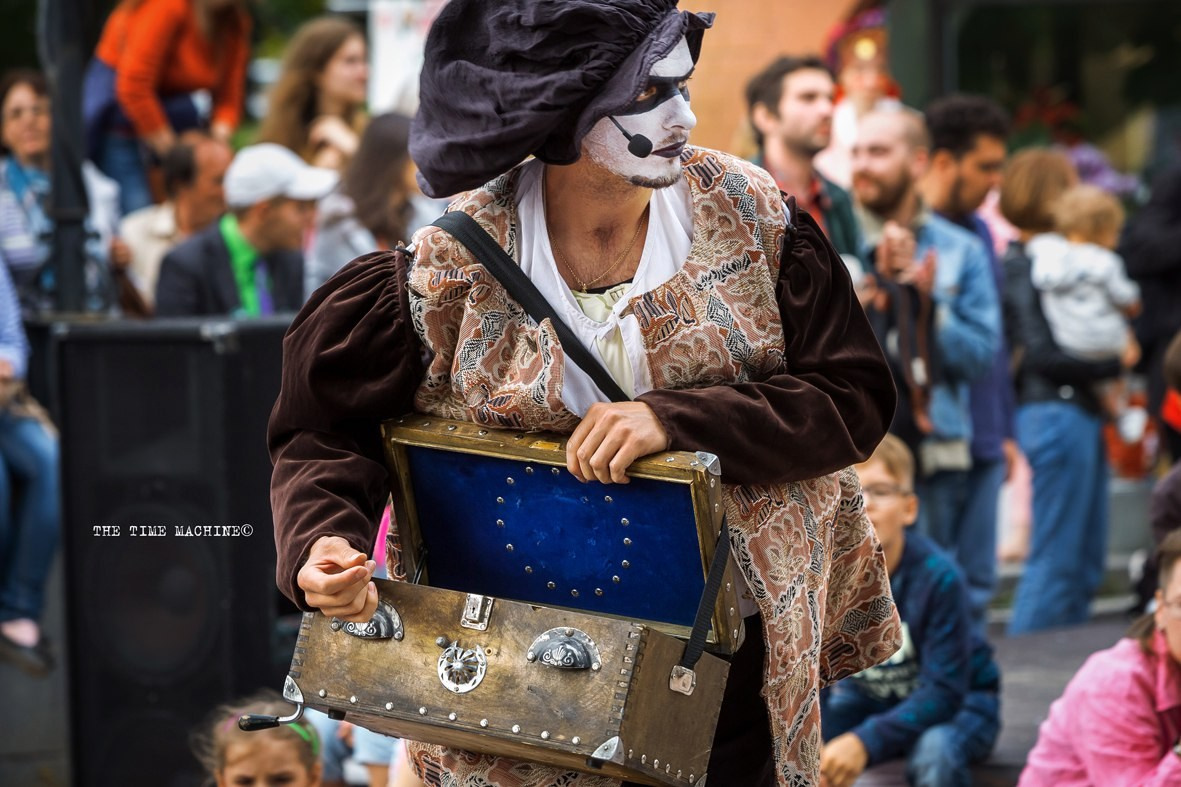 ТЕАТР. Фотограф для маркетплейсов Михаил Бове