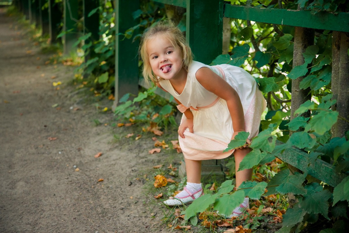 Семейная фотосессия в Петергофе. Фотограф крещение венчание в Петербурге! Помогает подобрать храм и посоветовал душевного батюшку в СПб