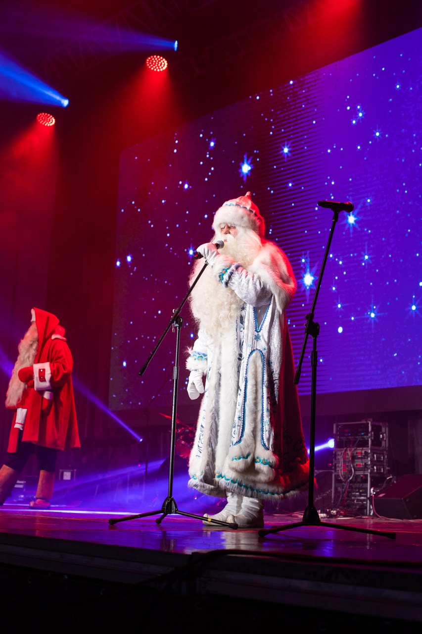 Ледяная сказка Байкала. Фотограф Наталья Кургина Слюдянка Иркутск