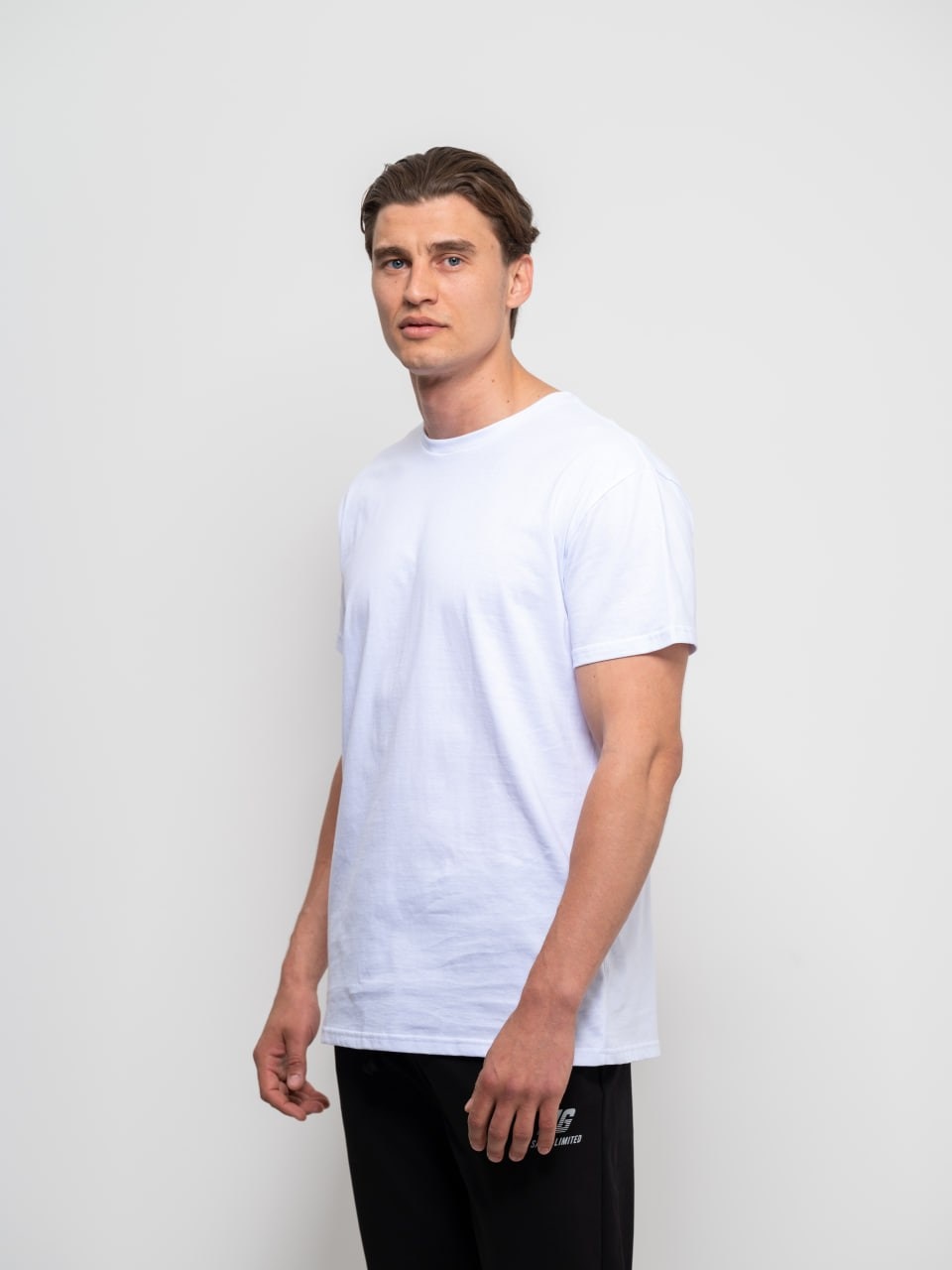 Каталог Мужчины. Студия рекламной и предметной съемки товаров WELKO Studio