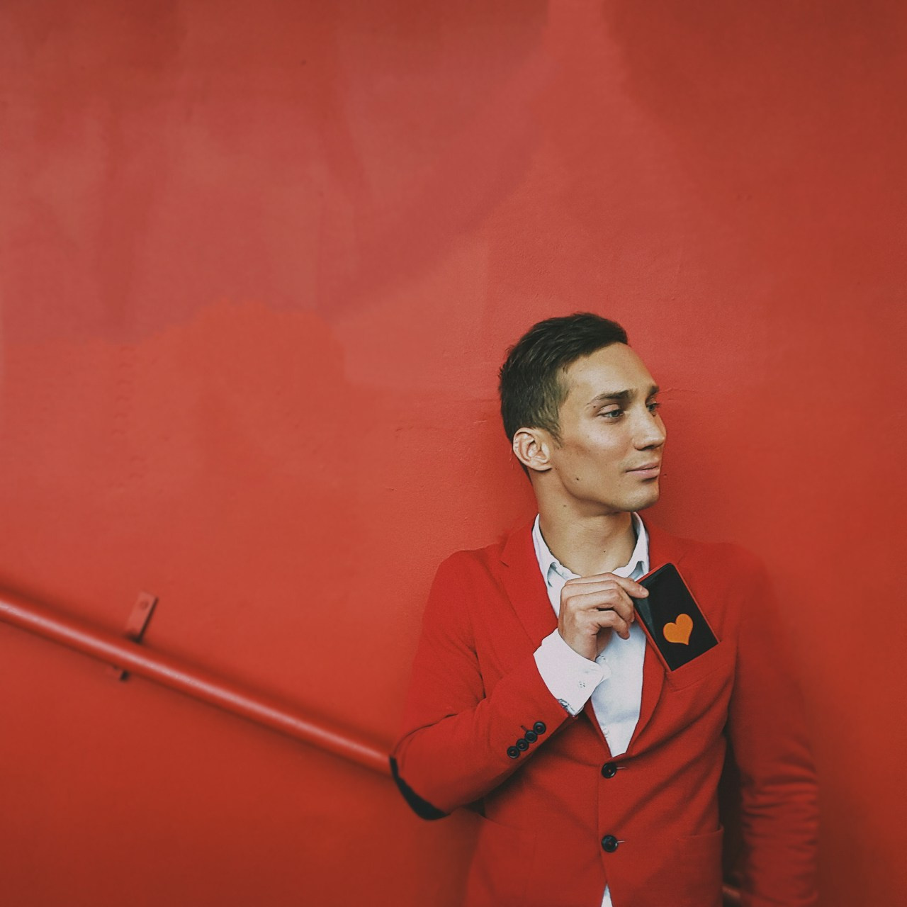 Современная концептуальная фотография о теле, уязвимости и идентичности. Визуальная практика на стиле честности, пост-иронии и искусства.Рекламная фотография, Концептуальная фотография, Современный художник, Психология, Коммерческий фотограф, Репортажный фотограф, Стрит фотография, Арт, Сюрреализм, Мобильная фотография, Снято на айфон, Дима Бурза