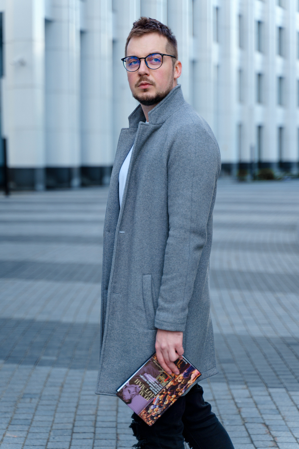 Артем — продюсер. Isakov Alexander official site