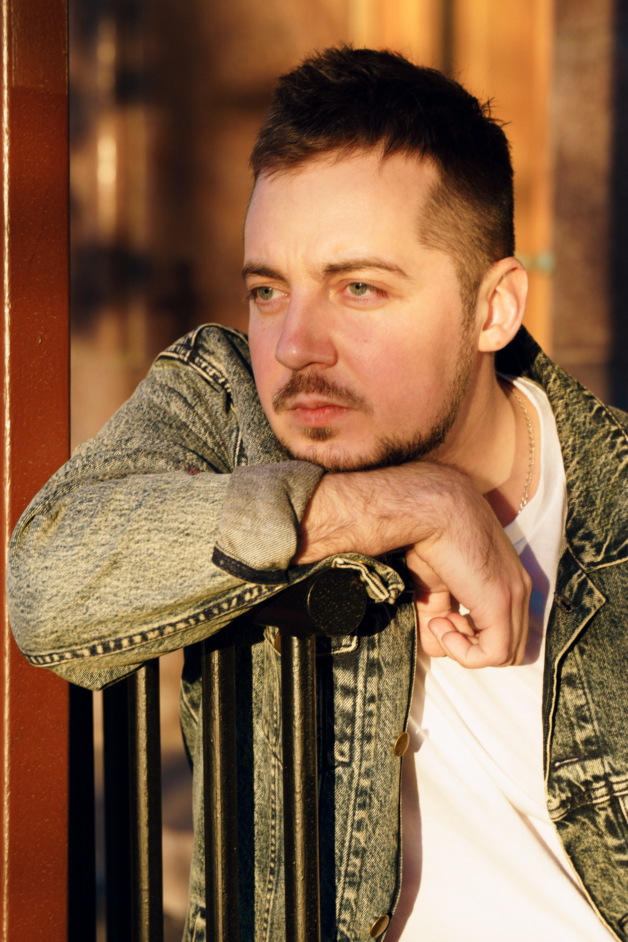 Артем — продюсер. Isakov Alexander official site