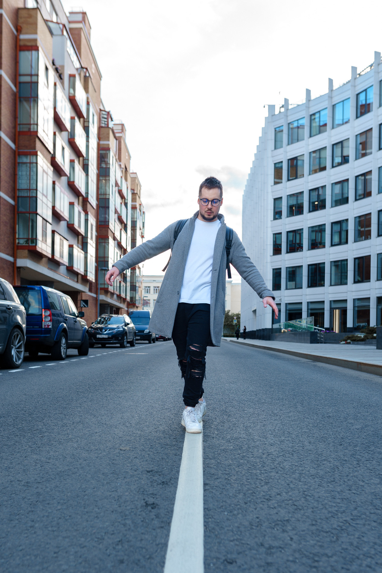 Артем — продюсер. Isakov Alexander official site