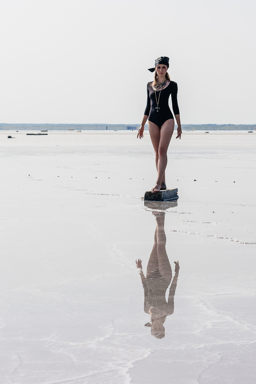 Фотосессия на Алтае, девушка, розовое озеро, бурсоль, черное боди, фэшн фотосессия, fashion photoshoot, фотограф, фотограф в новосибирске, фотограф новосибирск, фотосессия новосибирск, заказать фотографа в новосибирске, портретный фотограф новосибирск, женский фотограф новосибирск, фотосессия на природе, фотосессия летом, летняя фотосессия