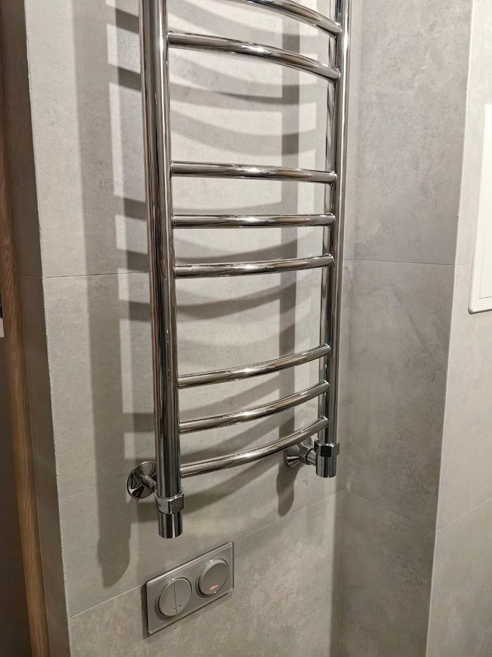 Ванная комната (ул. Голубятникова д. 30). Ремонт санузла, туалета, ванной под ключ в Казани. Укладка плитки